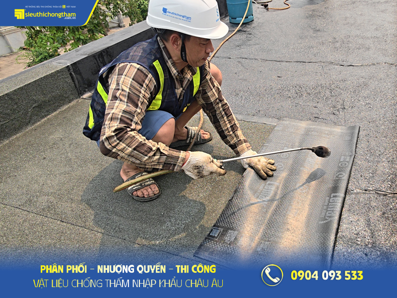 Bitum chống thấm là gì? Hướng dẫn cách thi công chống thấm Bitum chuẩn kỹ thuật Khò màng chống thấm