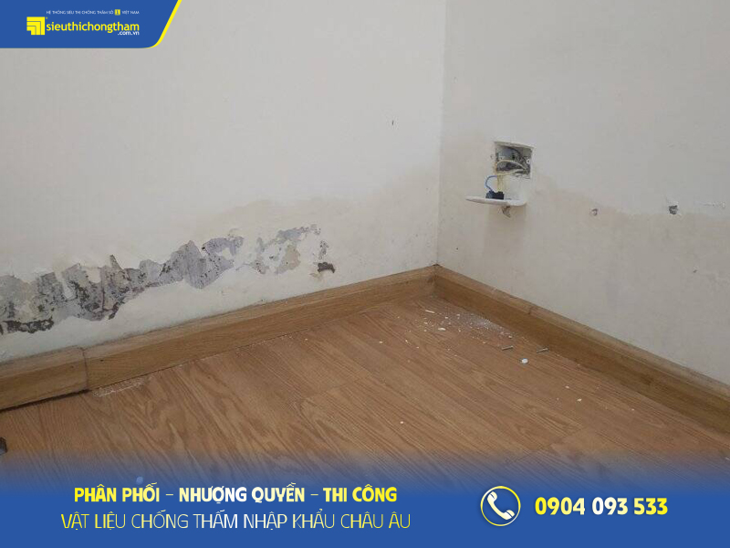 Tường ẩm bong tróc