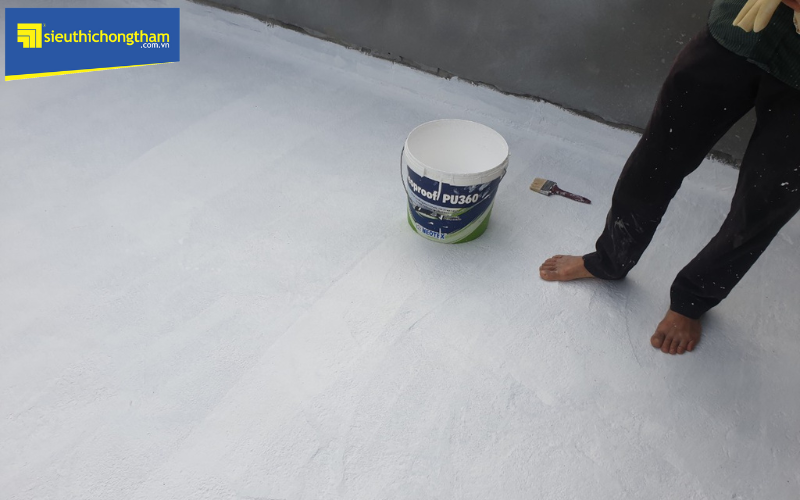 Trần thạch cao bị thấm nước xử lý bằng sơn phủ chống thấm Neoproof PU360