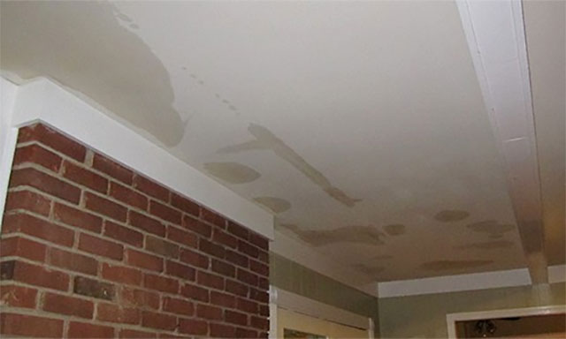 Cách khắc phục trần nhà bị thấm nước