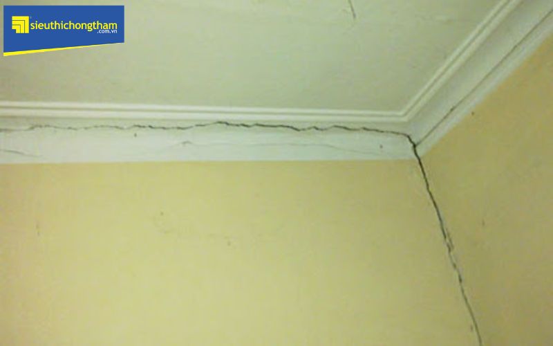 Muốn thực hiện cách chống thấm cổ trần nhà hiệu quả cần biết đâu là nguyên nhân gây nứt cổ trần nhà