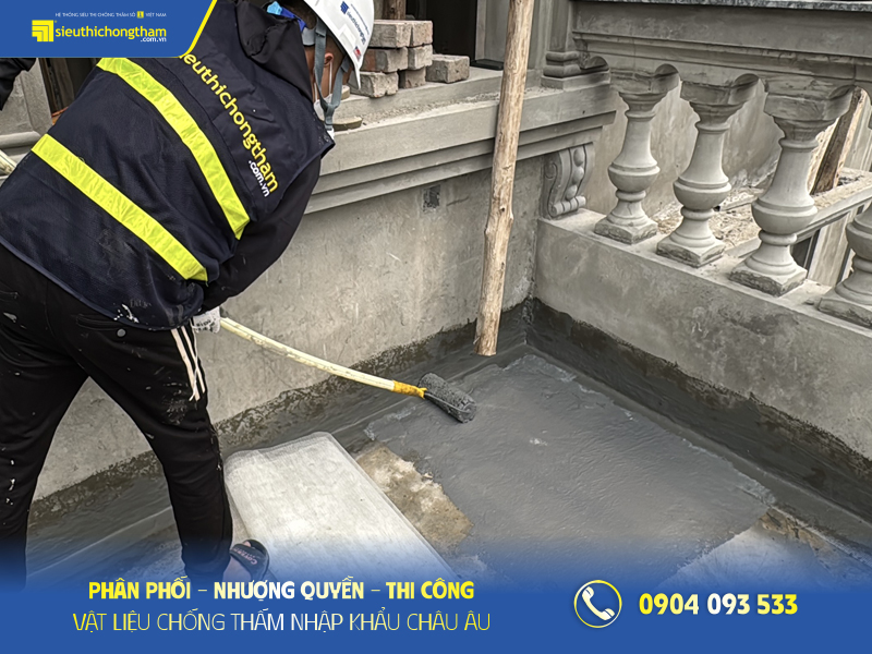 Chống thấm ban công – So sánh 3 phương pháp hiệu quả & phổ biến nhất hiện nay Lăn chống thấm ban công
