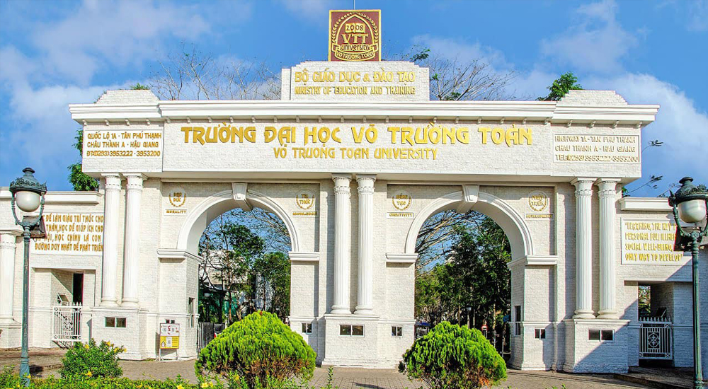 Truong Dai Hoc Nguyen Truong Toan Bia