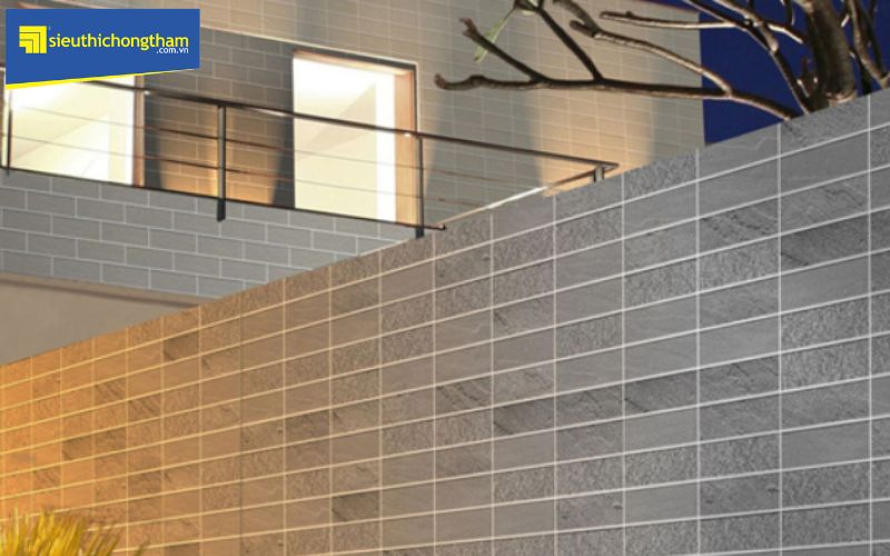 Gạch ốp tường ngoài trời chống thấm có nhiều ưu điểm nhưng cũng có nhiều hạn chế