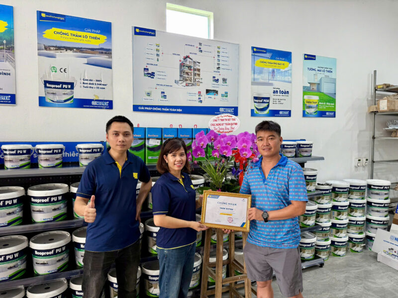 Trao chứng nhận đại lý ủy quyền cho Siêu Thị Chống Thấm Trần Quỳnh