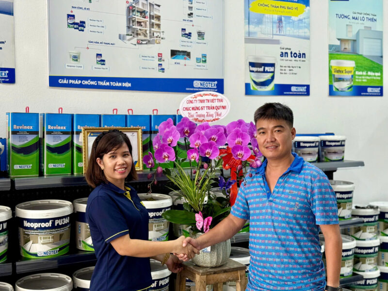 Bắt tay hợp tác thành công