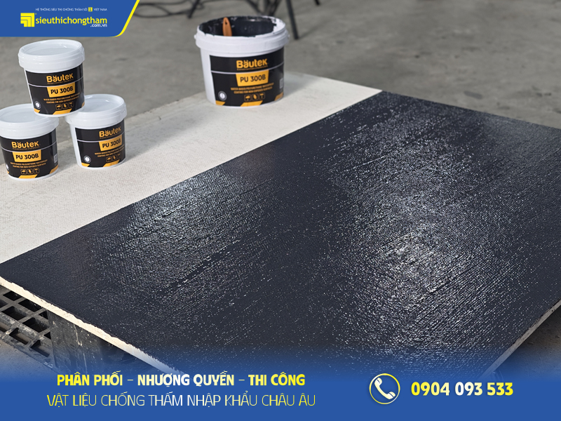 Bautek PU300B với màu đen đặc trưng